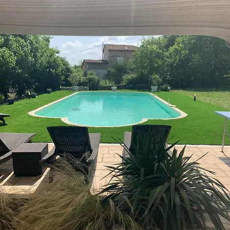 Feriehus Le Clos Lagrange-10 Pers-piscine Privee Varaignes