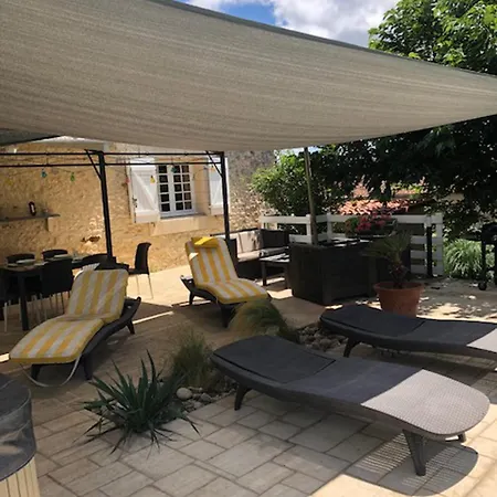 Feriehus Le Clos Lagrange-10 Pers-piscine Privee Varaignes