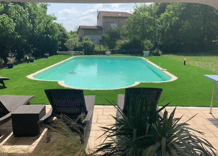 Casa vacanze Le Clos Lagrange-10 Pers-piscine Privée Varaignes